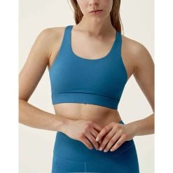 Gauri Born Living Yoga Damentop